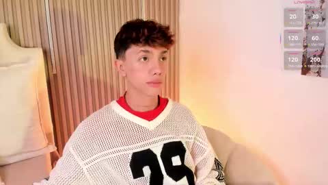 Snapshot of timothy_ross chatting on 6, 3, 2026 Timothy 21 years old online show from 6, 3, 2026