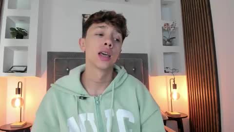 Snapshot of timothy_ross chatting on 15, 3, 2026 Timothy 21 years old online show from 15, 3, 2026