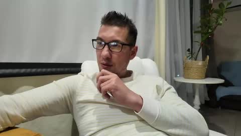 Fillipp Moris online show from 19, 4, 2026