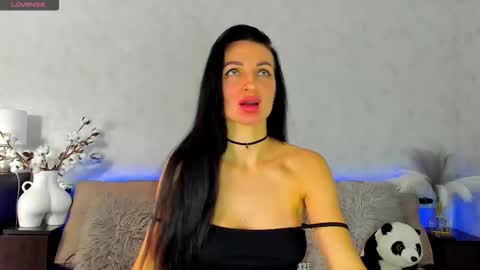 Tina online show from 5, 11, 2025