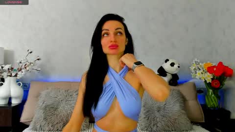 Snapshot of tina_mart chatting on 29, 4, 2026 Tina online show from 29, 4, 2026