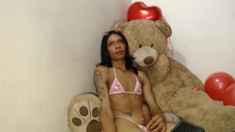 Snapshot of tinaa_williams chatting on 14, 2, 2025 tinaa_williams online show from 14, 2, 2025