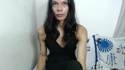 Snapshot of tinaa_williams chatting on 25, 10, 2025 tinaa_williams online show from 25, 10, 2025
