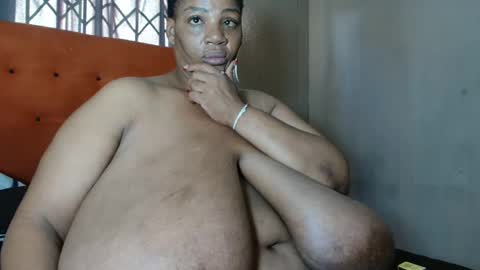 Snapshot of tinagiant chatting on 11, 3, 2026 tinagiant online show from 11, 3, 2026