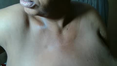 Snapshot of tinagiant chatting on 15, 4, 2026 tinagiant online show from 15, 4, 2026