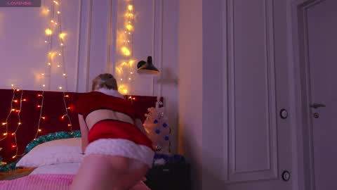 tinasiner online show from 25, 12, 2024