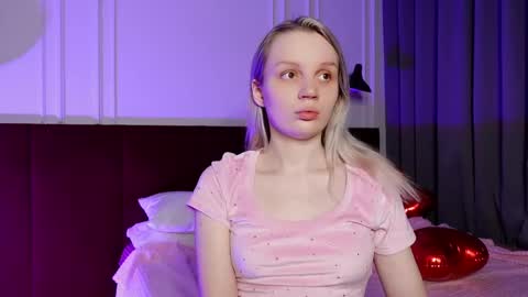 tinasiner online show from 16, 2, 2025