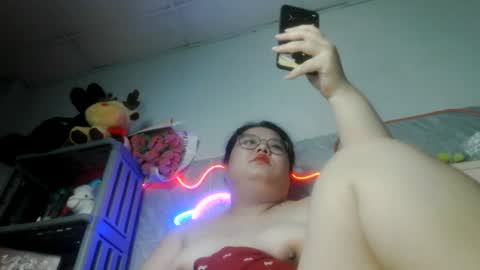 Snapshot of tini_bei chatting on 18, 6, 2026 tini_bei online show from 18, 6, 2026