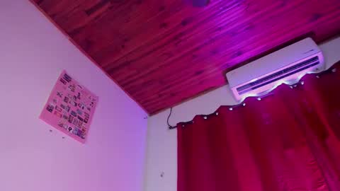 Snapshot of tinixmorgan chatting on 19, 2, 2026 tinixmorgan online show from 19, 2, 2026