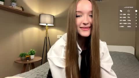 Snapshot of tinkibinky chatting on 14, 7, 2026 Leila online show from 14, 7, 2026
