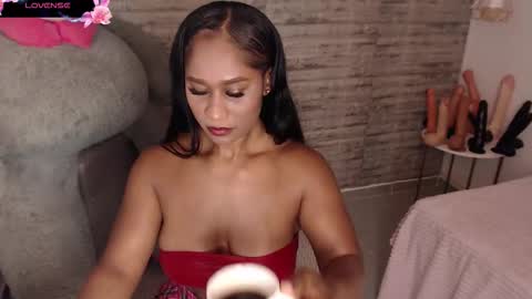 Tinna Goddess online show from 20, 12, 2025