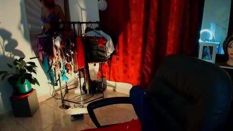 Snapshot of tinnadawson chatting on 14, 11, 2025 I AM BELLA ----------- follow my IG TINNS 69 online show from 14, 11, 2025