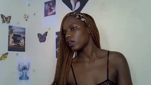 Snapshot of tinnie_e chatting on 7, 1, 2026 tinnie_e online show from 7, 1, 2026