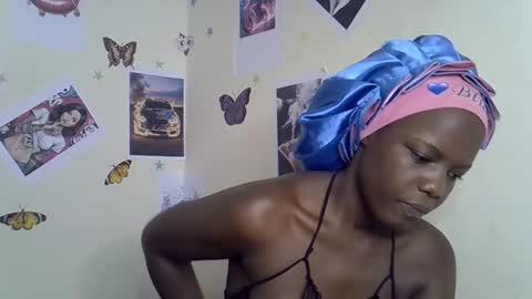 Snapshot of tinnie_e chatting on 10, 1, 2026 tinnie_e online show from 10, 1, 2026