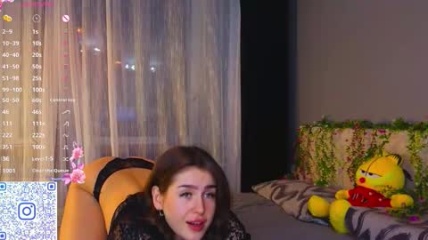 Snapshot of tinnymollys01 chatting on 21, 12, 2025 Molly online show from 21, 12, 2025