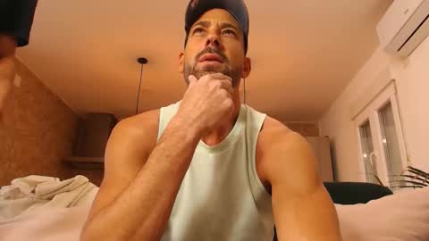 tinoclandestino online show from 27, 11, 2025