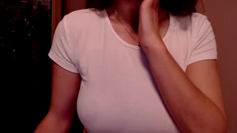 Snapshot of tiny_bb chatting on 5, 12, 2024 Lily online show from 5, 12, 2024