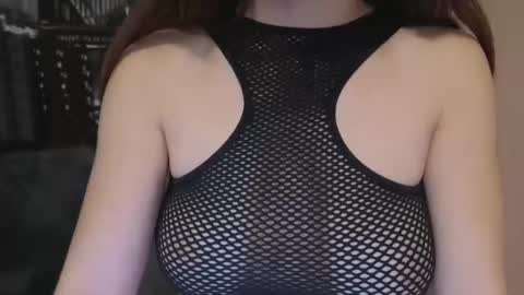 Snapshot of tiny_bb chatting on 12, 1, 2025 Lily online show from 12, 1, 2025