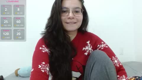 Snapshot of tiny_caroline chatting on 7, 2, 2025 Tiny Caroline online show from 7, 2, 2025