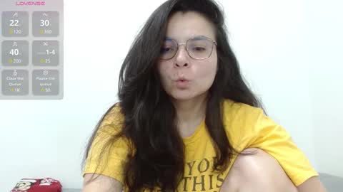 Snapshot of tiny_caroline chatting on 10, 2, 2025 Tiny Caroline online show from 10, 2, 2025