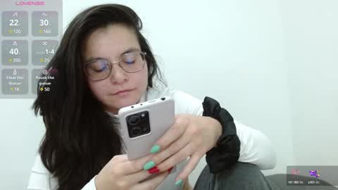 Snapshot of tiny_caroline chatting on 11, 2, 2025 Tiny Caroline online show from 11, 2, 2025