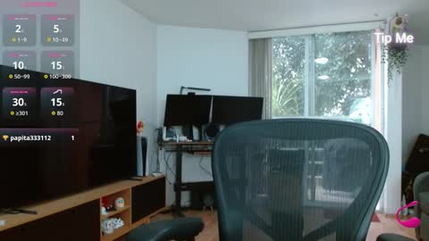 Tiny Caroline online show from 25, 11, 2025