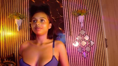 Snapshot of tiny_cherry chatting on 3, 4, 2026 Tiny online show from 3, 4, 2026