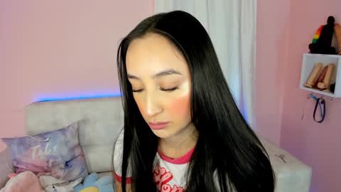 tiny_cora online show from 19, 12, 2024