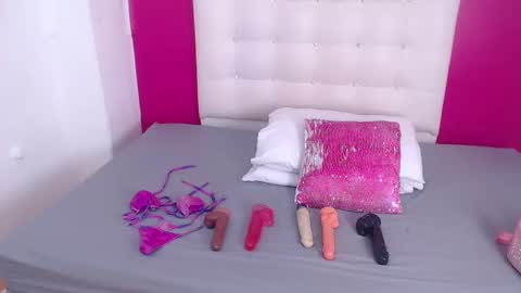 tiny_whore18 online show from 6, 10, 2025