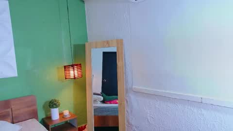 tiny_whore18 online show from 28, 5, 2026