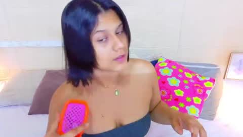 Snapshot of tiny_whore18 chatting on 9, 7, 2026 tiny_whore18 online show from 9, 7, 2026