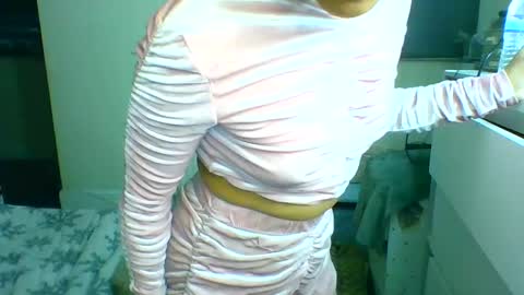 Tinyasian911718 sweetinyasian instagram online show from 9, 12, 2024