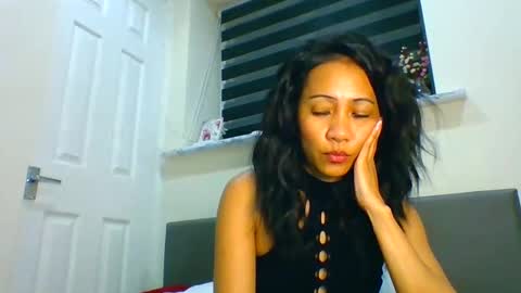 Tinyasian911718 sweetinyasian instagram online show from 18, 12, 2024