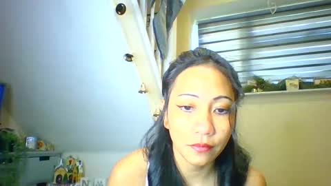 Tinyasian911718 sweetinyasian instagram online show from 30, 12, 2024