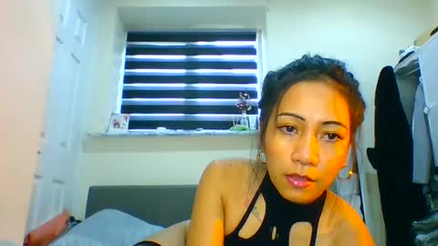 Tinyasian911718 sweetinyasian instagram online show from 18, 1, 2025