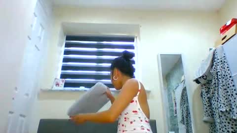 Tinyasian911718 sweetinyasian instagram online show from 20, 1, 2025