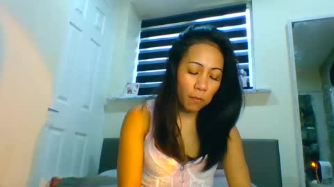 Tinyasian911718 sweetinyasian instagram online show from 23, 1, 2025
