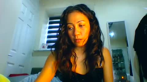 Tinyasian911718 sweetinyasian instagram online show from 4, 2, 2025