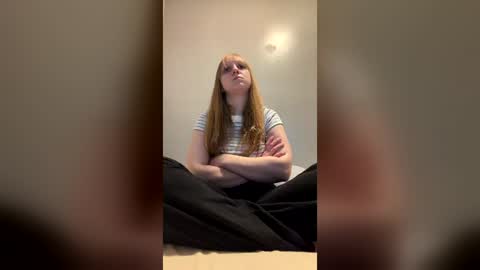 Snapshot of tinyblondebarbie chatting on 12, 6, 2026 tinyblondebarbie online show from 12, 6, 2026