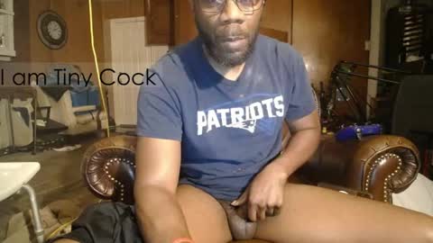tinycock_1979 online show from 18, 5, 2026