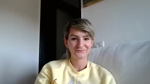 Snapshot of tinymoony chatting on 9, 10, 2025 Luna My FREE Of online show from 9, 10, 2025