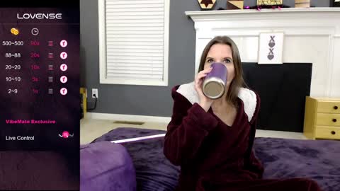 Snapshot of tinyvixxen chatting on 15, 1, 2025 V - Read the bio please thanks. online show from 15, 1, 2025