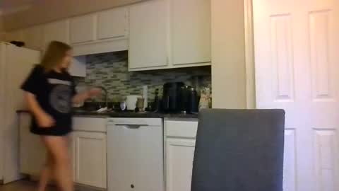 Snapshot of tinywithtiddies chatting on 5, 12, 2025 tinywithtiddies online show from 5, 12, 2025