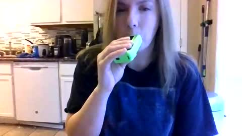 Snapshot of tinywithtiddies chatting on 20, 3, 2026 tinywithtiddies online show from 20, 3, 2026