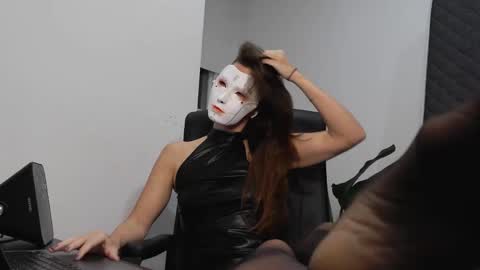 Tinks online show from 20, 2, 2026