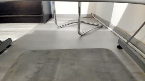 Anna online show from 5, 1, 2025