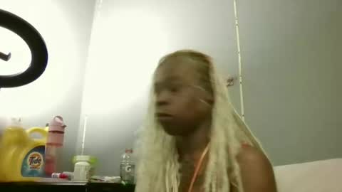 tishrella online show from 28, 2, 2026