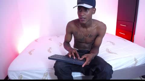 titan_sex333 online show from 4, 10, 2025