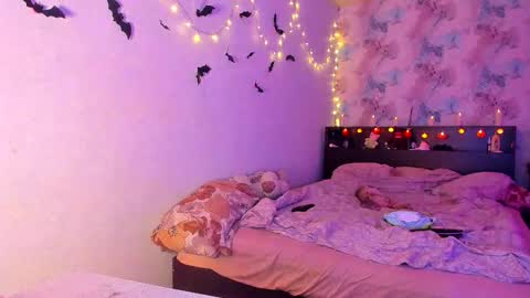 tits_your_dreams online show from 11, 10, 2025