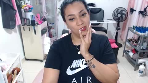 Snapshot of titsbiglovers chatting on 25, 3, 2026 DIVA online show from 25, 3, 2026